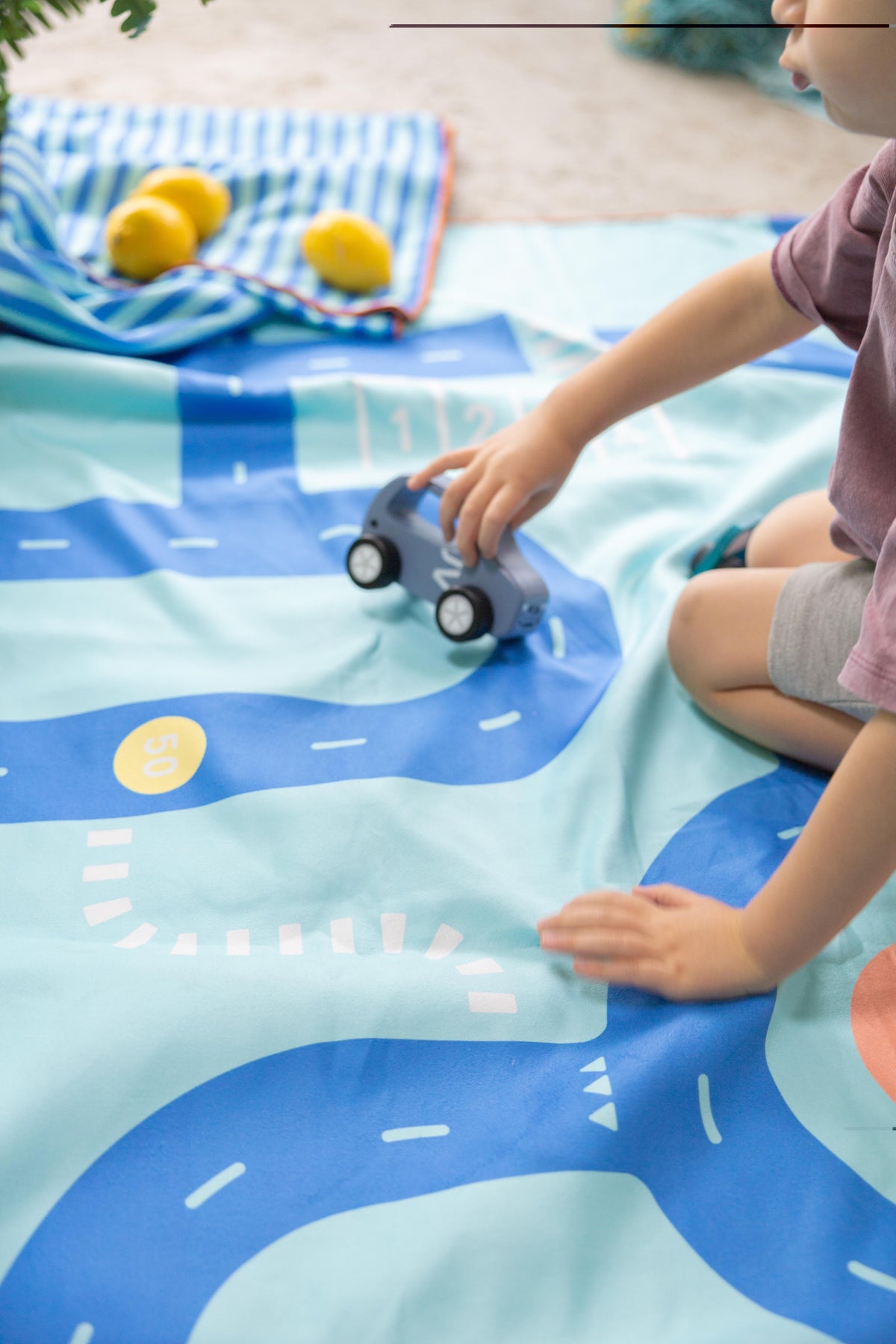 174141-PlayTowel-L-180-x-100-Road-1.rr6t.jpg