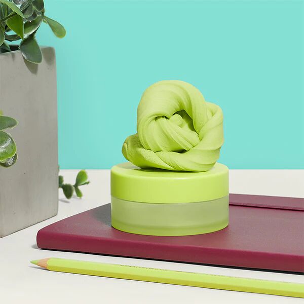 BlurCitron_Desk_600x.webp