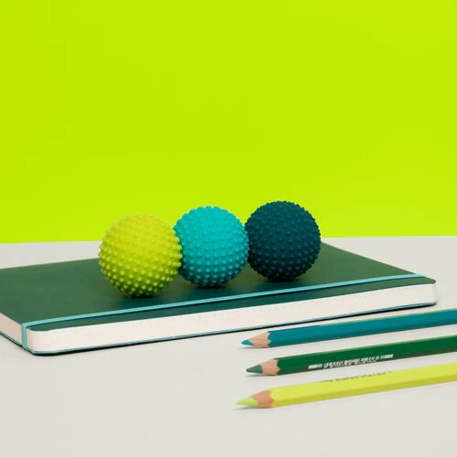 Odds3DotsGreen_Desk_500x.webp