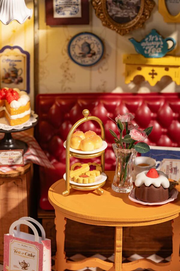 robotime-leisure-time-tea-room-miniature-house-detail-2_600x.webp